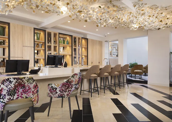 Des Champs-ElyséesHotel Parigi